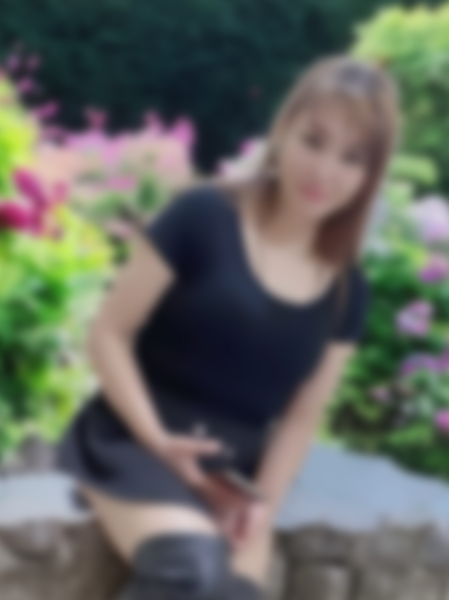 Escort Service aliganj